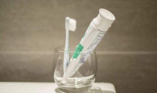 白醋洗牙齿的正确方法 白醋洗牙齿的正确方法介绍