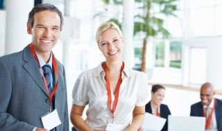 夸领导的话简短精辟 赞扬领导的话简短精辟