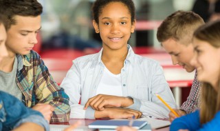 小学生自我介绍简短 小学生简短的自我介绍范文