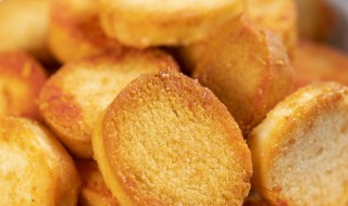 怎么做油炸馒头干 油炸馒头片家常做法分享