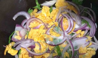 洋葱炸鸡蛋怎么做 洋葱炸鸡蛋的做法