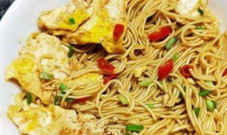 鸡蛋焖面的做法 做鸡蛋焖面的步骤
