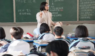 把酒问青天的上一句是什么 把酒问青天的上一句是明月几时有