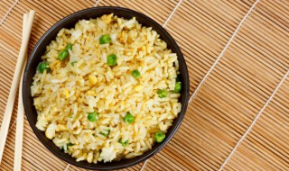 豆角炒饭做法图解 简餐豆角肉末炒饭做法