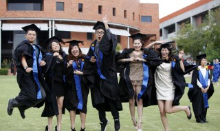 出国留学学习上的准备 出国留学前的准备主要有以下几点