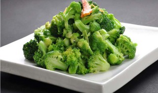 西蓝花的家常做法 清炒西兰花的步骤