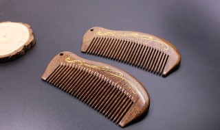 绿檀木梳子的鉴别方法 关于绿檀木梳子的鉴别方法