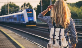 女孩考不上大学学什么技术好2021 女生没考上大学学什么技术好就业