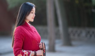 不悲过去 非贪未来的意思 不悲过去 非贪未来是什么意思