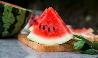 关于西瓜的诗句 关于西瓜的诗句五首