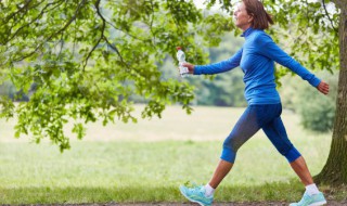 正确的走路姿势脚怎么用力 正确的走路姿势脚如何用力