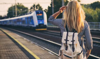 青藏铁路的意义和作用 关于青藏铁路的意义介绍