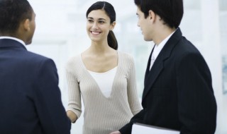 如何坚持礼仪的原则 坚持礼仪原则的方法