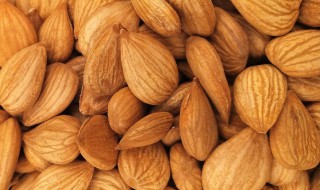 杏仁炒熟可以吃吗 杏仁炒熟可不可以吃