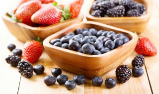 蓝莓泡冰糖可以吃吗 蓝莓泡冰糖能不能吃