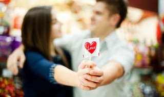 梦到和陌生女人恋爱的意思 睡觉的时候梦见和陌生人恋爱了