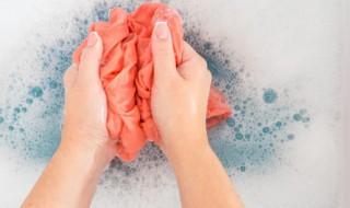 梦到自己洗衣服的意思 梦见洗衣服的意义