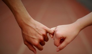 超好听的情侣网名两字简单气质 比较好听的情侣网名