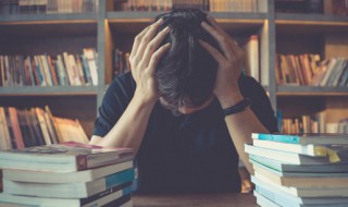 燑字粤语怎么读 燑字粤语具体怎么读