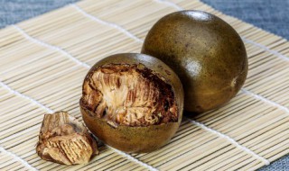 罗汉果泡水喝有什么功效和作用 罗汉果泡水喝有哪些功效和作用