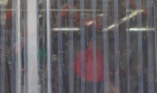 门帘清洗的方法 如何侵袭门帘