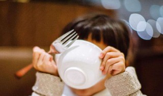 吃饭的句子经典语句 吃饭的句子经典语句分享