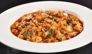 家常炖豆腐的简单做法 它的主要食材是什么