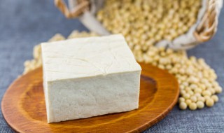 老式炖豆腐的家常做法 白菜炖豆腐怎么做好吃？