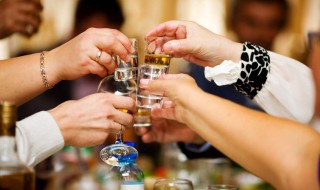 酒的句子经典句子 酒与人生的经典句子