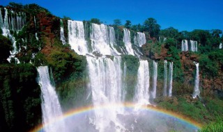 庐山位于中国哪个省？ 关于庐山的介绍