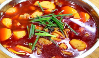 火锅芋儿鸡做法图解 在家怎么做火锅芋儿鸡？