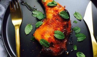 怎样做烤鸡全腿 烤箱烤鸡全腿的教程