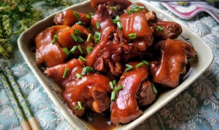 猪蹄不腻做法 红烧猪蹄不腻的做法