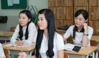 倾心是什么意思 倾心词语翻译