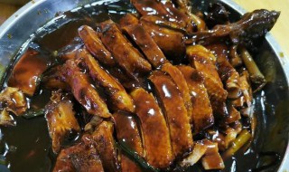 酸梅鹅的正宗做法 酸梅鹅怎么做