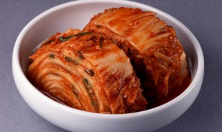 如何制作好吃的辣白菜炒五花肉 辣白菜炒五花肉的烹饪方