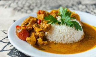椰香咖喱鸡肉饭的做法 怎么做椰香咖喱鸡肉饭