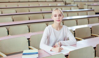 历和厉的区别 如何区别汉字历和厉