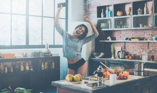 关于一个人生活的句子 表达一个人生活的句子