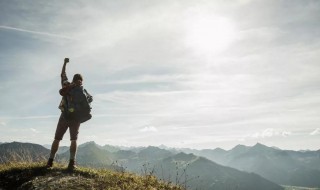 励志名言短句霸气八字正能量的句子 八字正能量的句子集锦