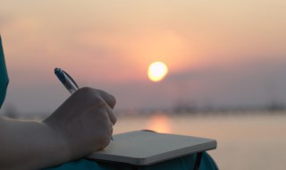 无钱莫入众言轻莫劝人什么意思 无钱莫入众言轻莫劝人是意思