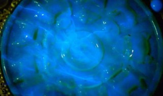 翡翠荧光是什么意思 翡翠荧光是啥意思