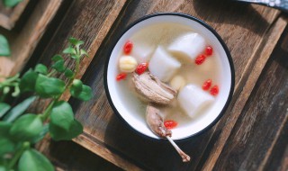 山药汤鹌鹑的做法 山药汤鹌鹑怎么做