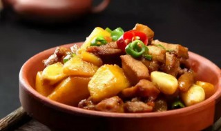 土豆炖什么好吃 土豆可以和什么一起炖