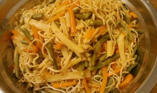 蒸面条三不粘的做法 分享一下其中的技巧