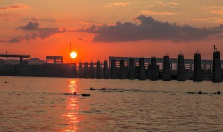 夕阳之歌歌词 梅艳芳曾演唱过