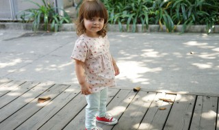 梦见妯娌送红包给我女儿 究竟是什么意思呢