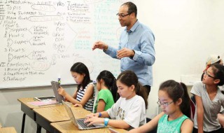 上课好动的孩子怎么教育 选对方法是关键