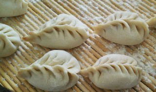 柳叶饺子的包法慢动作 教你柳叶饺子的包法技巧