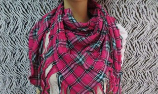 三角巾围巾的系法 下面一起来看下